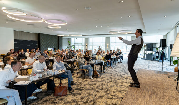Sales training – Straight-Line Leadership Int.
